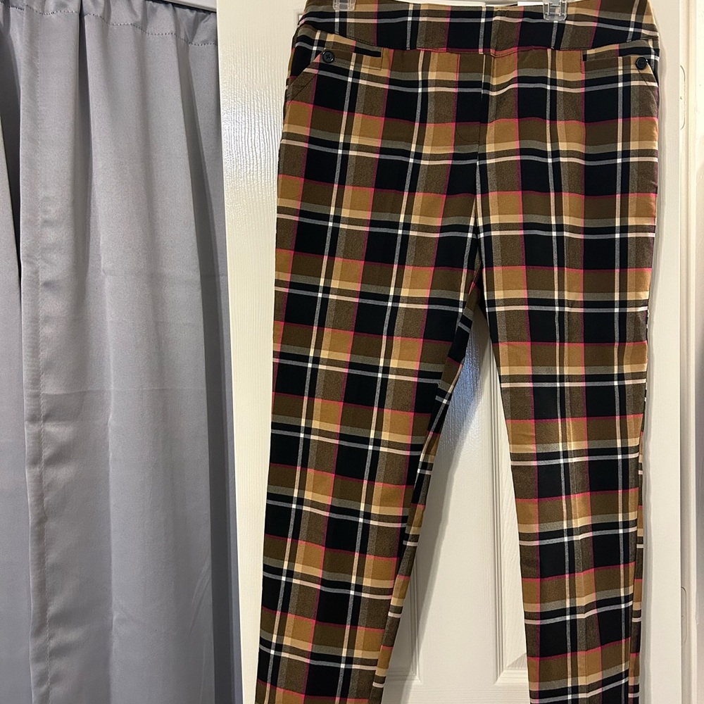 Chic Plaid Ankle Trousers
